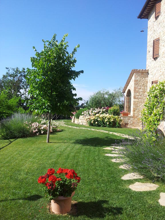 Agriturismo La Torraccia Тоди Екстериор снимка
