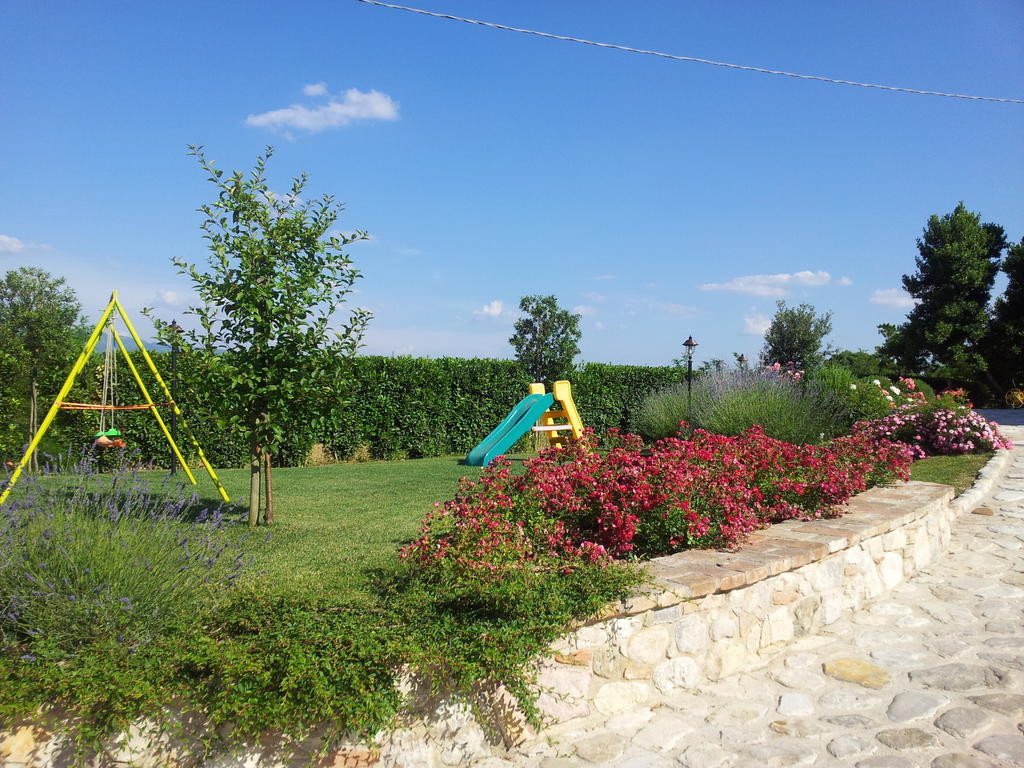 Agriturismo La Torraccia Тоди Екстериор снимка