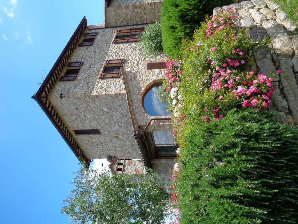 Agriturismo La Torraccia Тоди Екстериор снимка