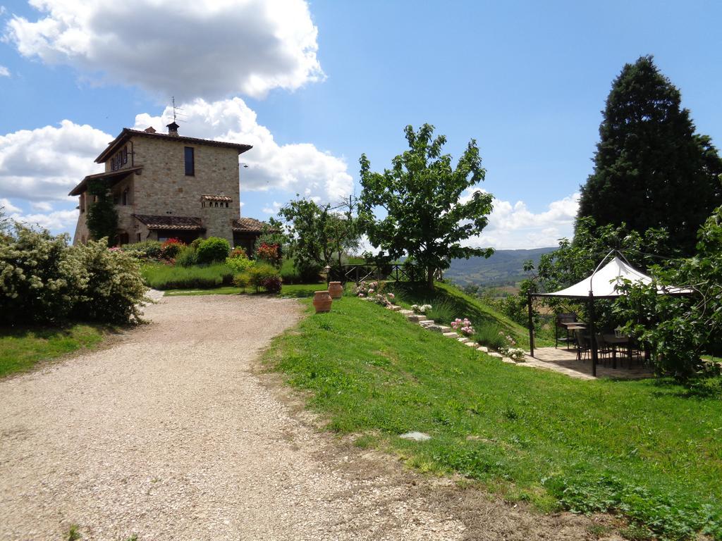 Agriturismo La Torraccia Тоди Екстериор снимка