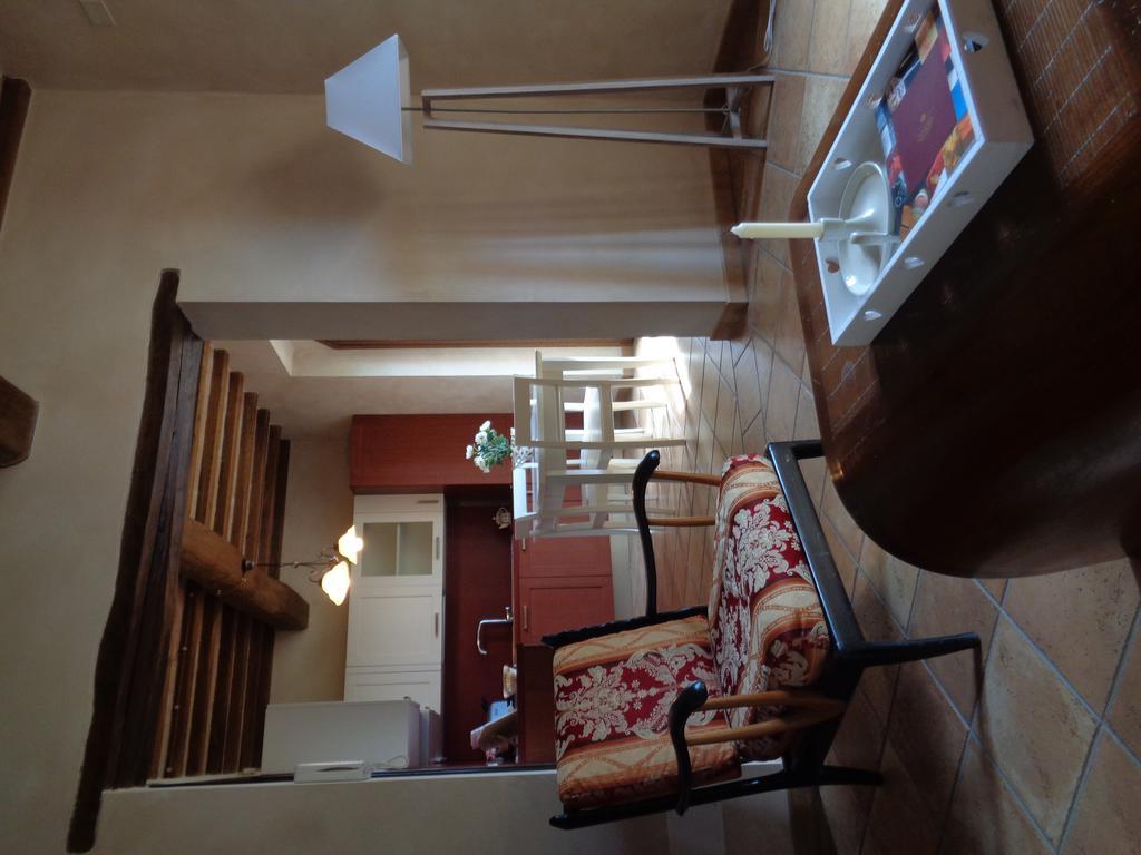 Agriturismo La Torraccia Тоди Стая снимка